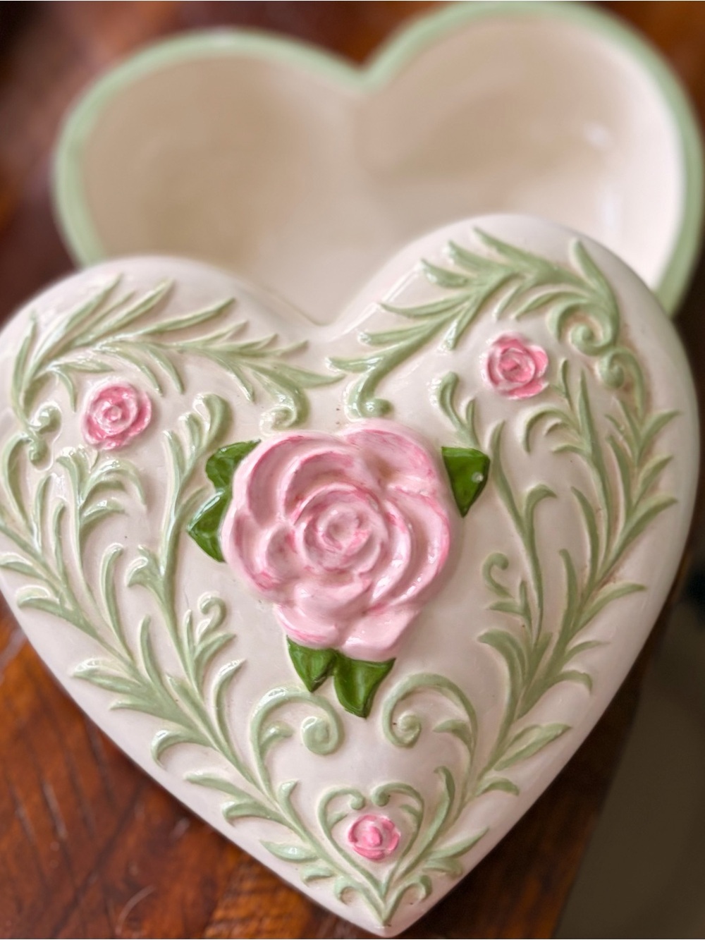 Heart-Shaped Floral Trinket Box Vintage and Rustic with Cottagecore Flare - Picture 5 of 11